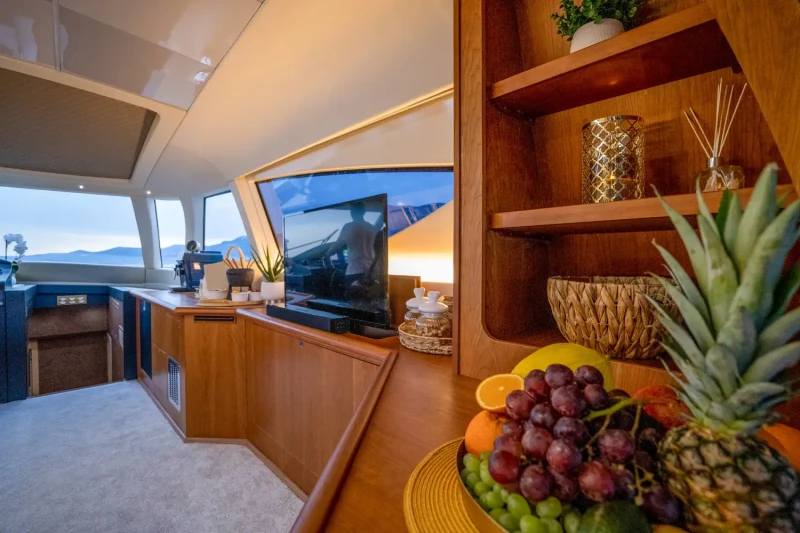 Fashion 68 Cantiere Navale TV and living room