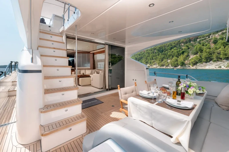 Princess 72 dining table with a view of dalmatian coast