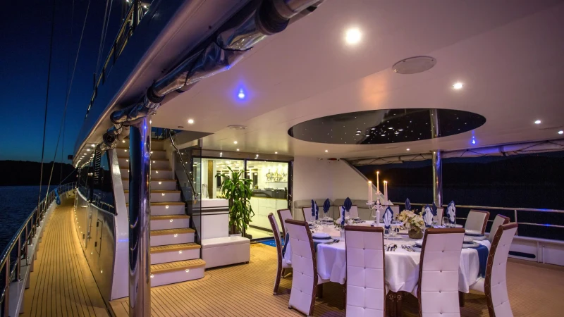 Custom Line 143 Aurum Sky yacht, indoor dining room