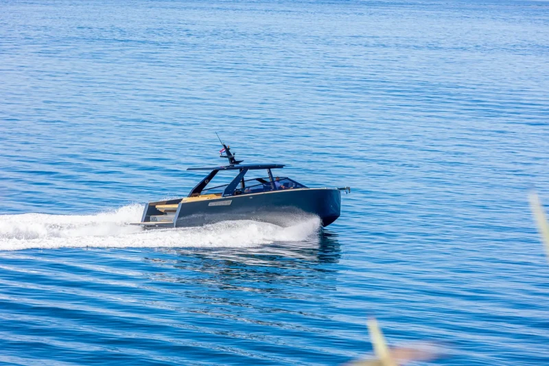 Colnago 35 sailing near Dalmatian coast