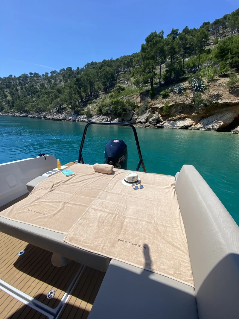 Boat Mode speed boat, bathroom